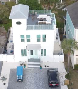 10 Min WalkTo 30A Beach Rooftop View & Cinema